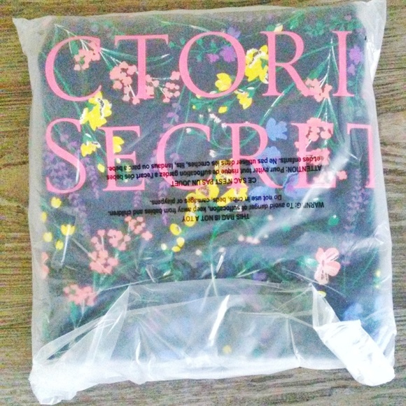 🎉SOLD🎉Victoria's Secret Floral Tote Summer 2019 - Picture 3 of 3